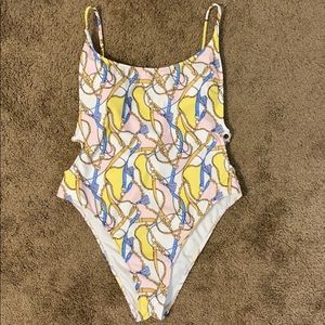 🎉One piece bathing suite🎉